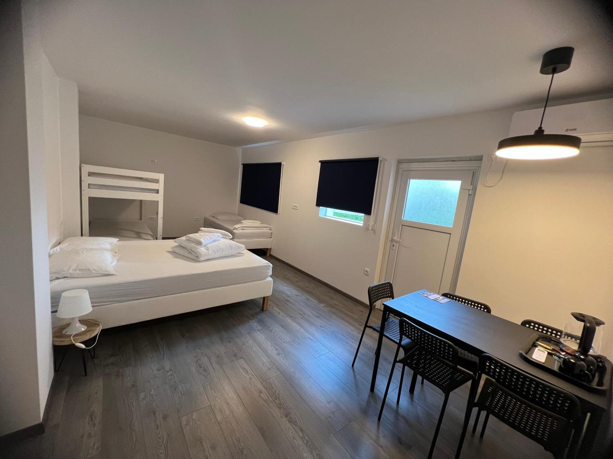 Lemonwood House Hotell Postojna Eksteriør bilde