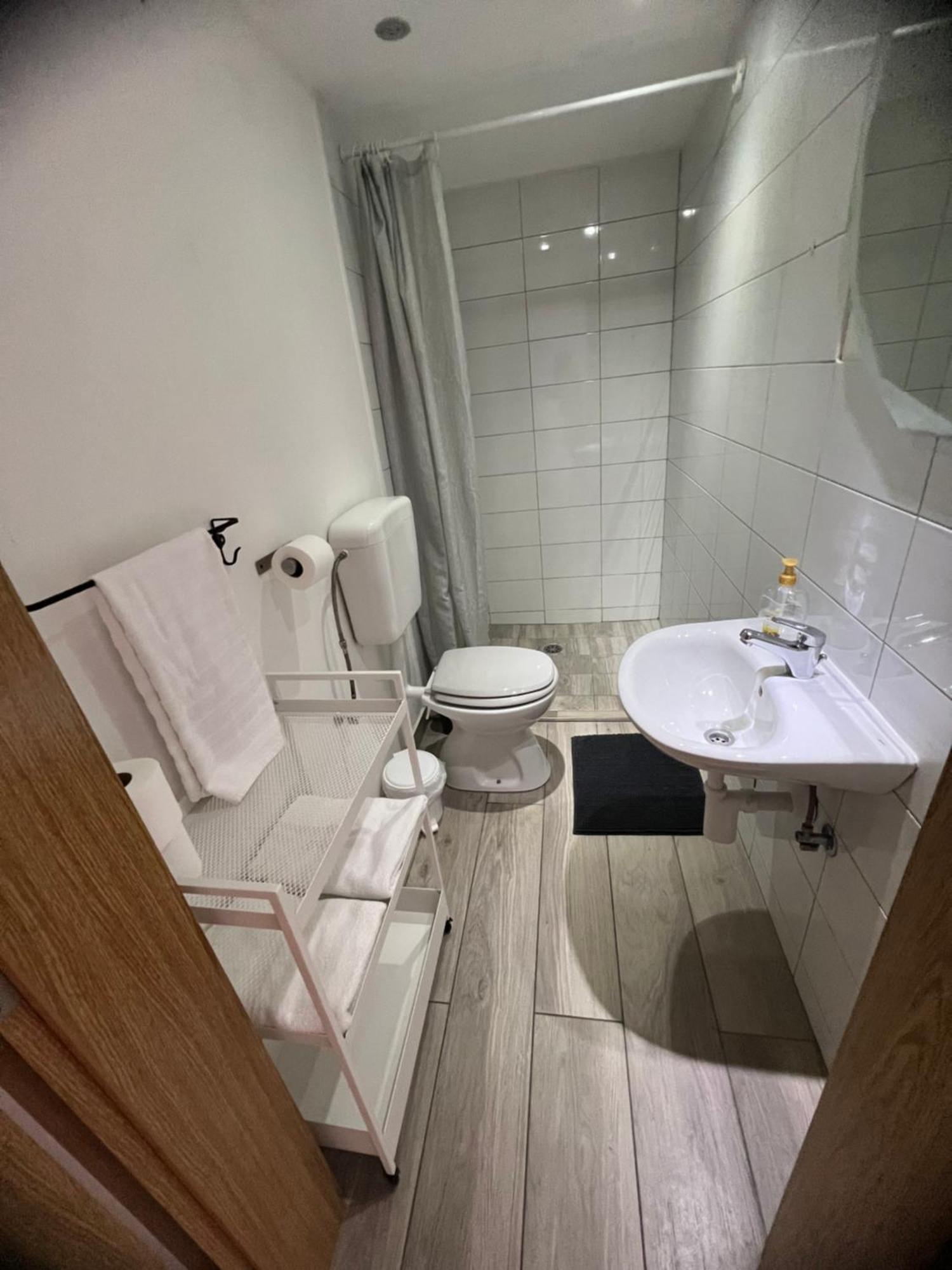 Lemonwood House Hotell Postojna Eksteriør bilde