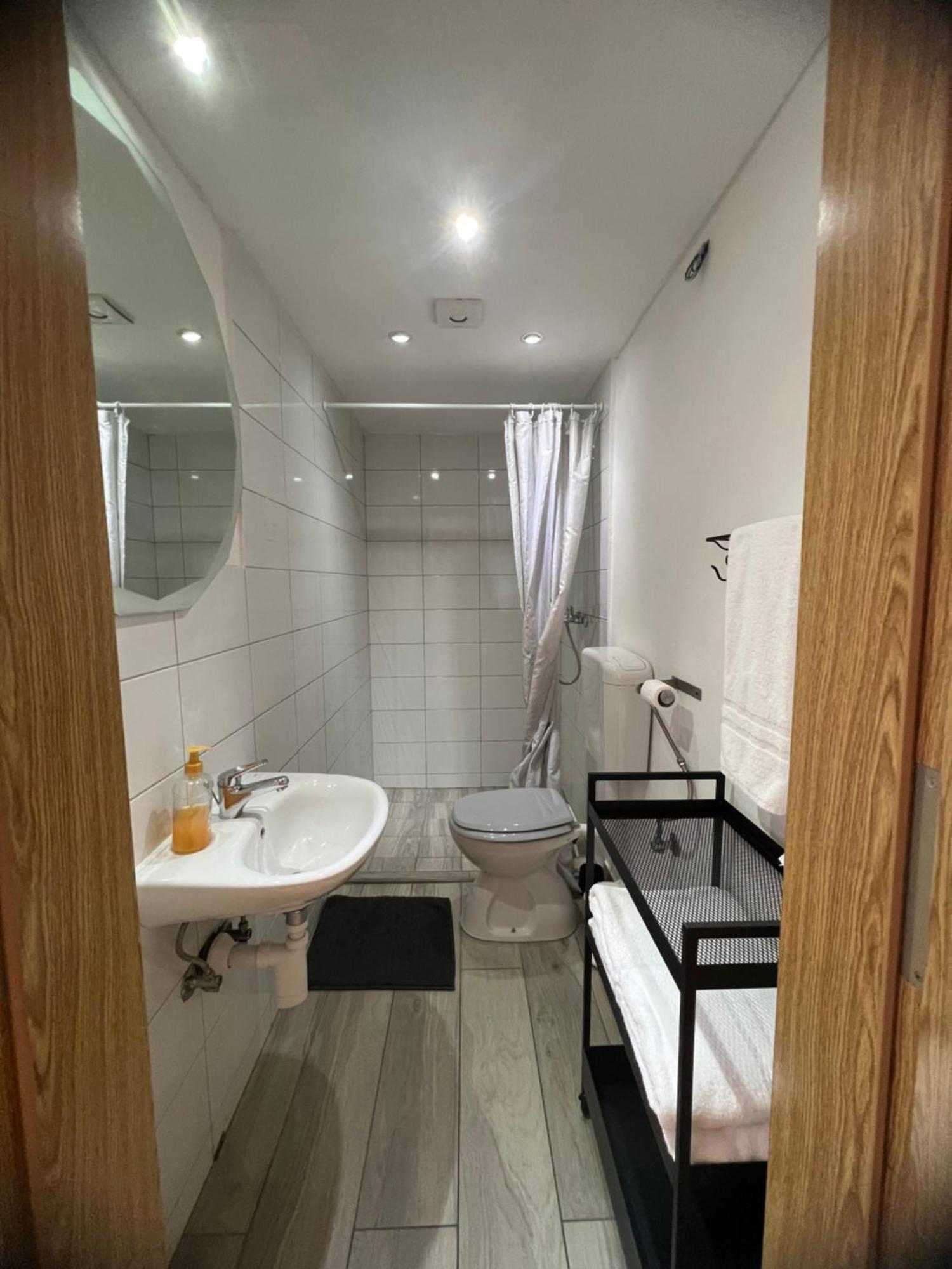 Lemonwood House Hotell Postojna Eksteriør bilde