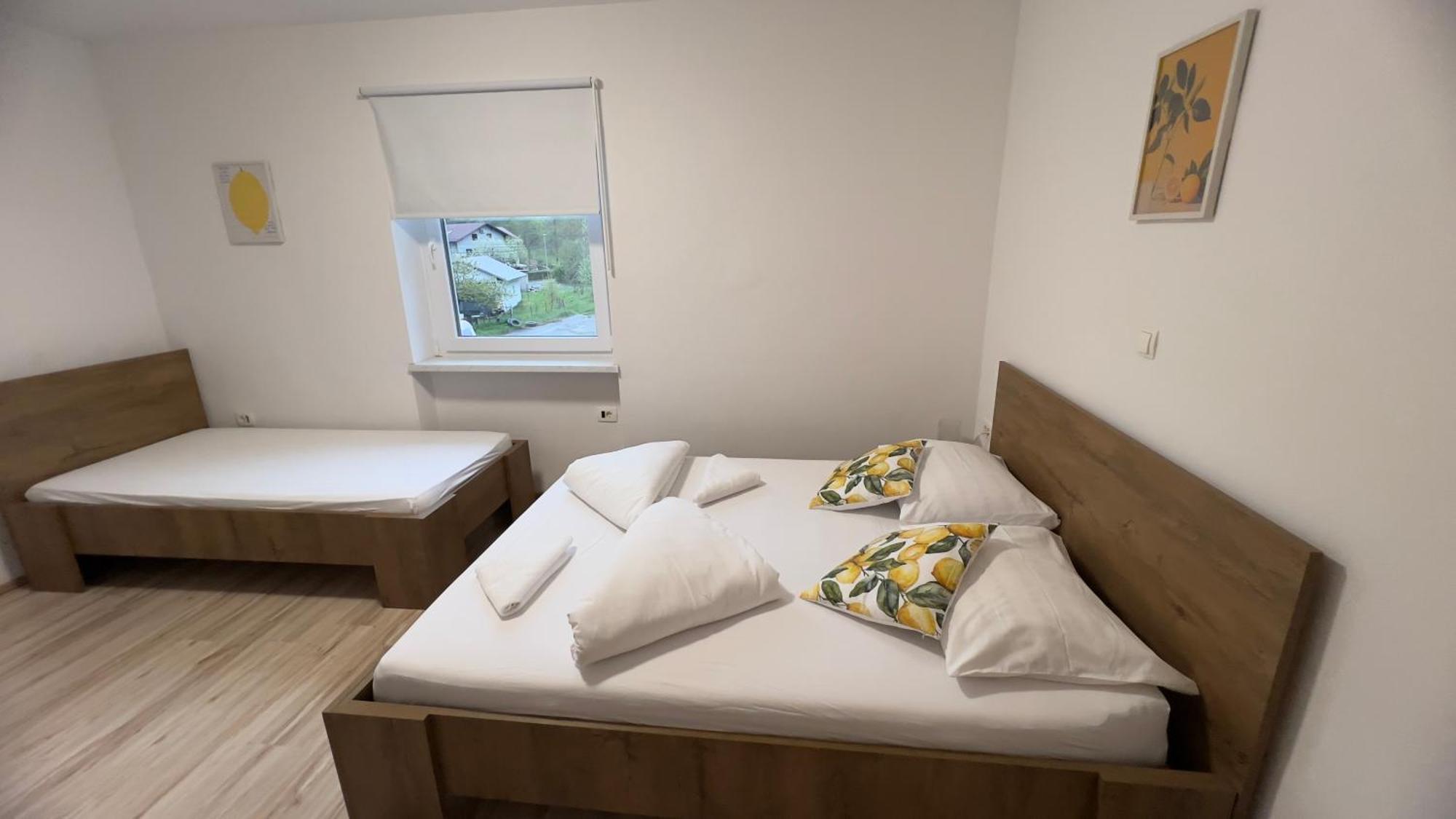 Lemonwood House Hotell Postojna Eksteriør bilde