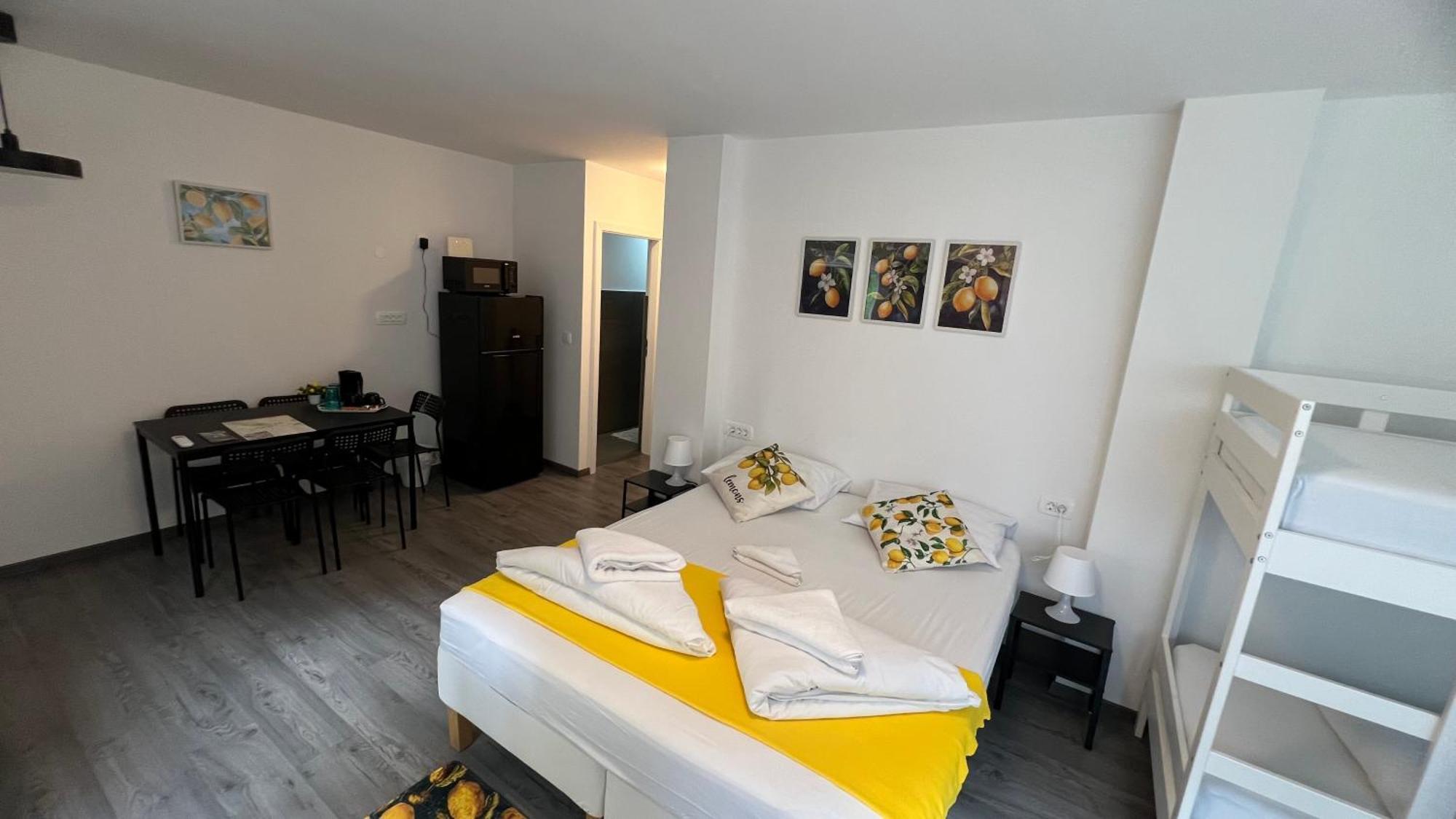 Lemonwood House Hotell Postojna Eksteriør bilde