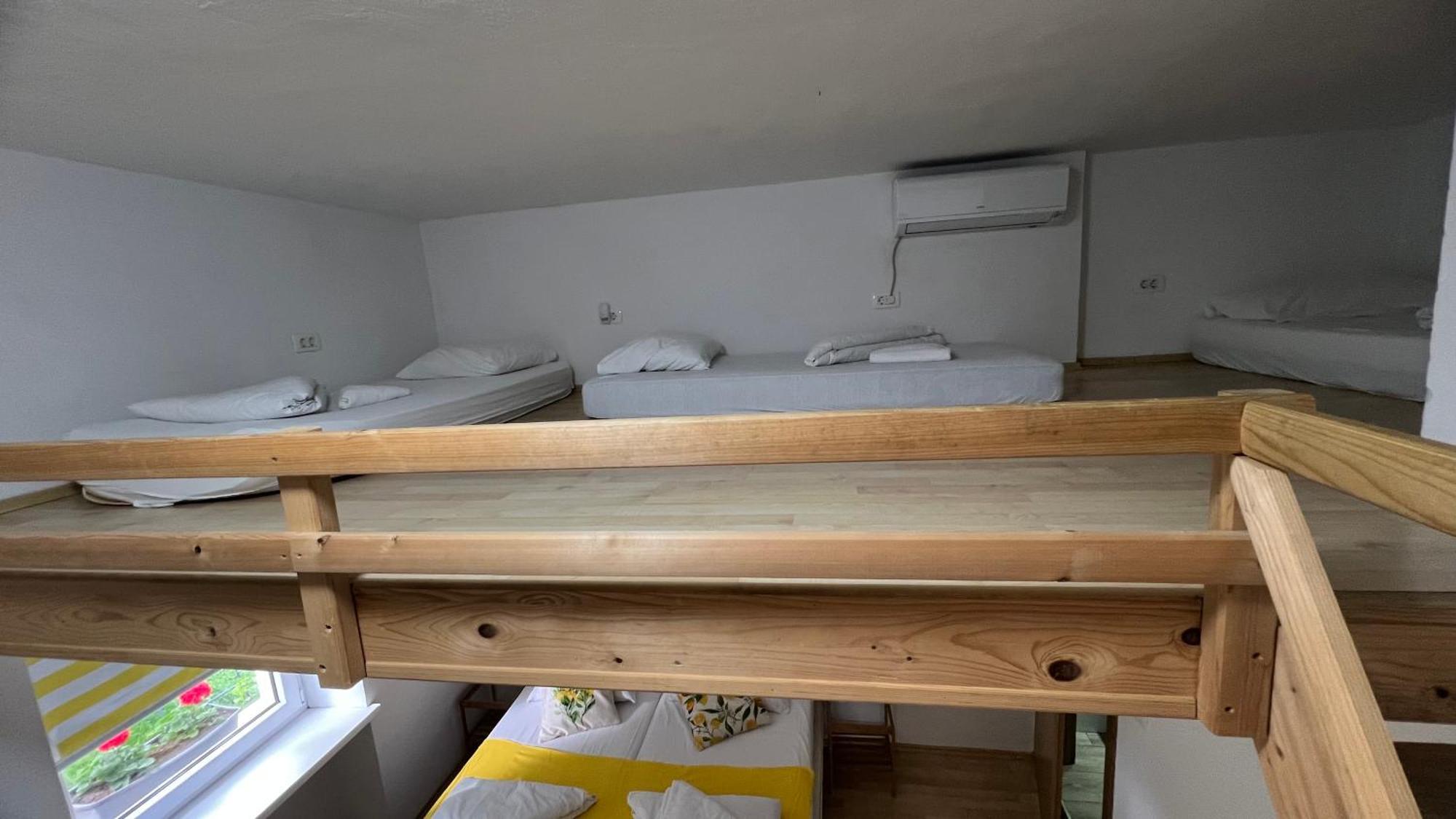 Lemonwood House Hotell Postojna Eksteriør bilde