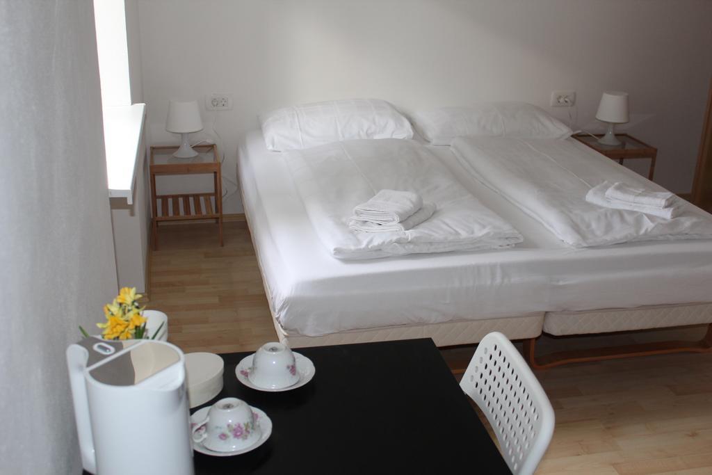 Lemonwood House Hotell Postojna Eksteriør bilde