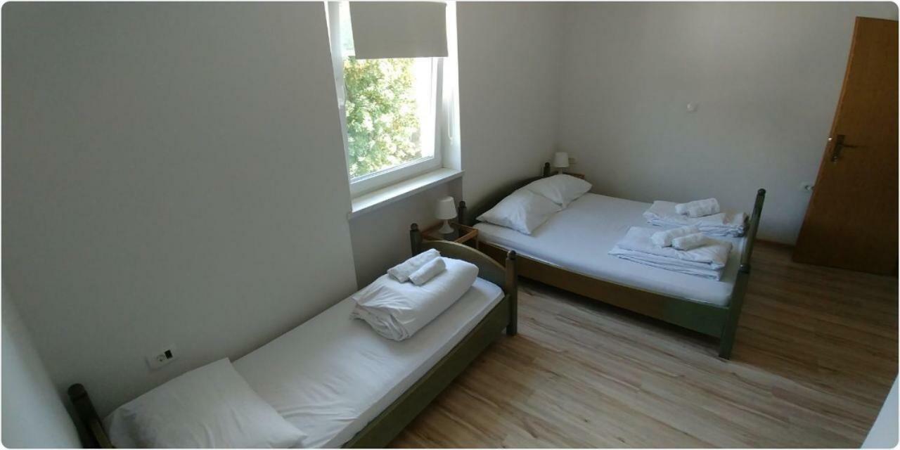 Lemonwood House Hotell Postojna Eksteriør bilde